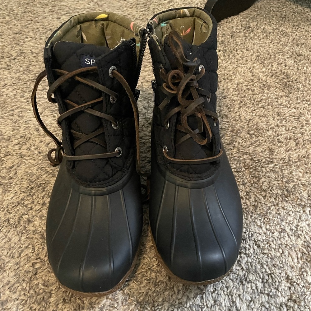 Sperry black Quilted Lace-Up Boots